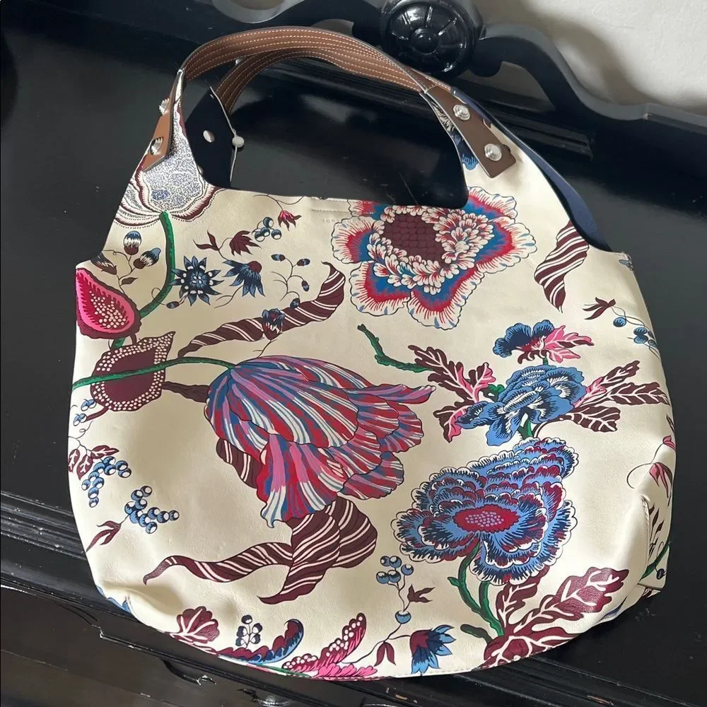 NWOT Tory Burch Rory Printed Tote in 